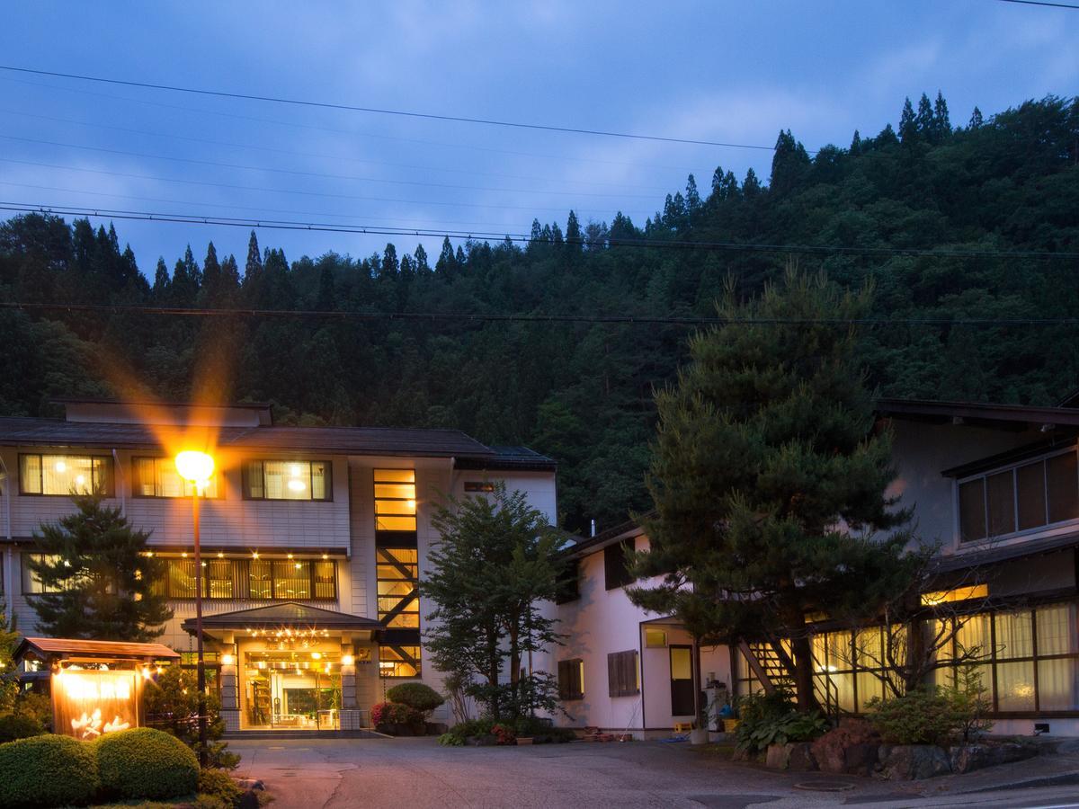 Ryokan Gizan Hotel Takayama  Exterior photo